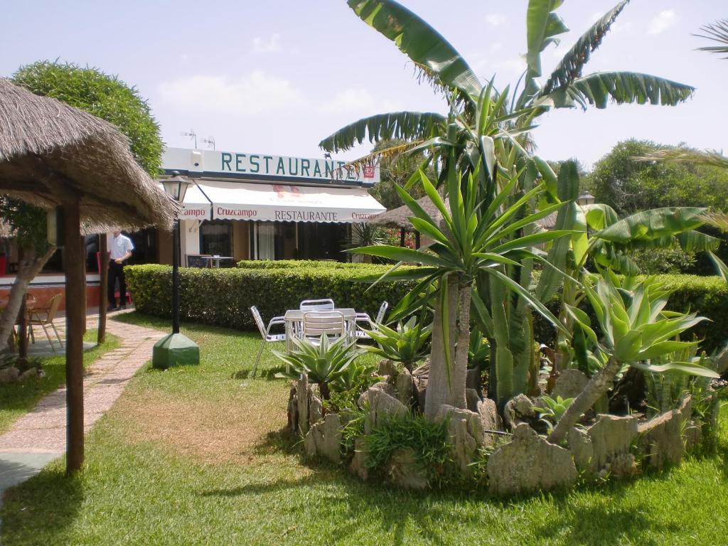 Hostal Restaurante La Ilusion El Palmar (Andalucia) Exterior foto